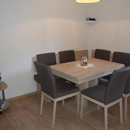 Haus Am Buehel Apartment